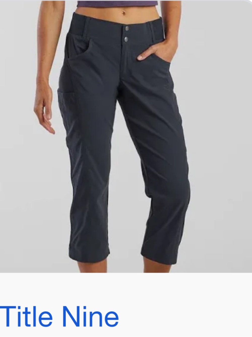 Title Nine Hiking Capris Size 8